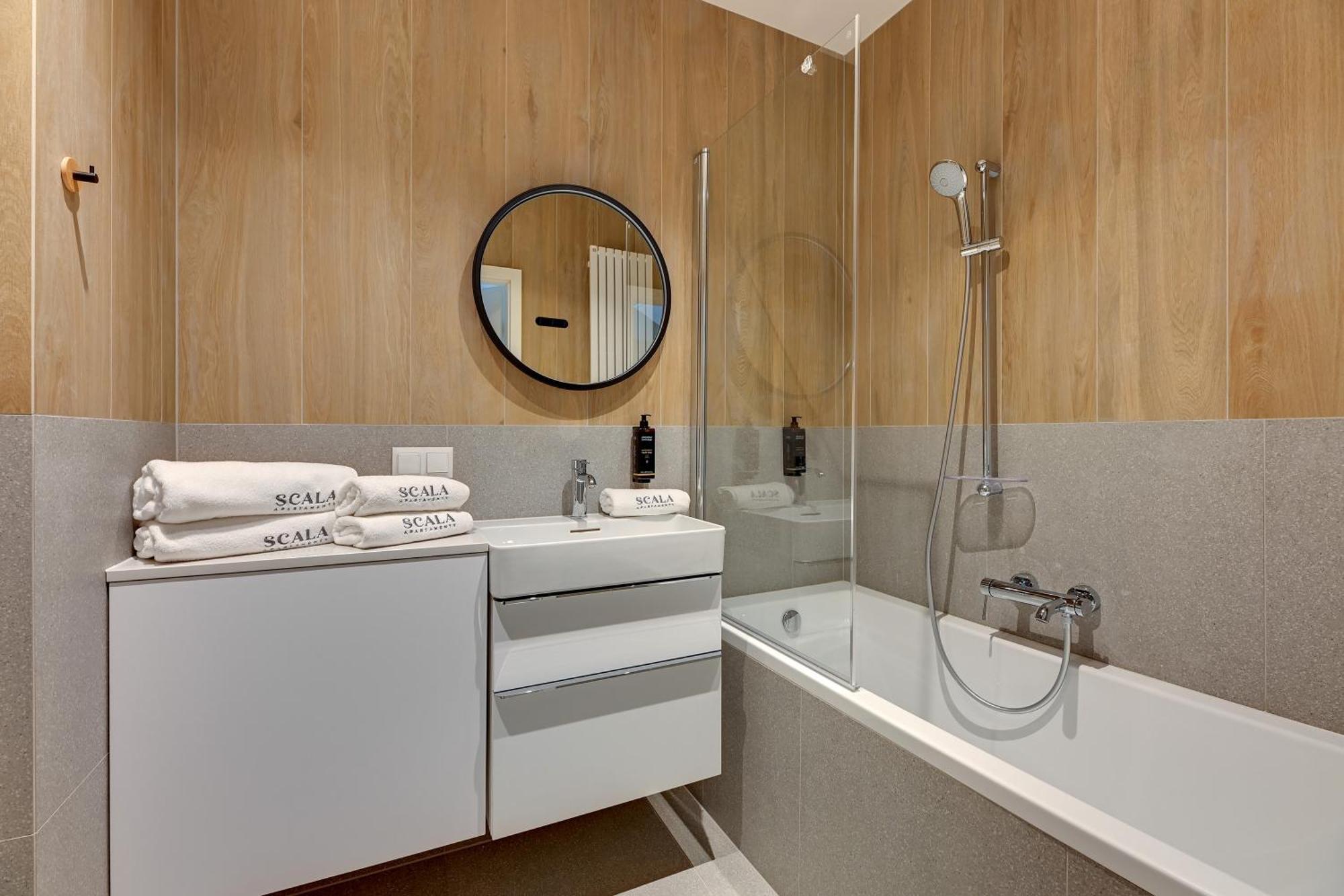 Premiem Cube Apartments In Center By Lion Apartments 格但斯克 外观 照片